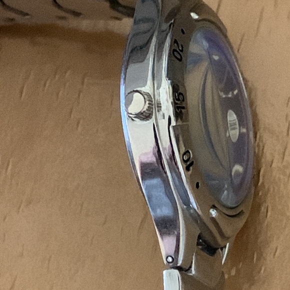 Link Chronograph Watch - Picture 7 of 10